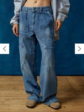BDG Julian Wide-Leg Cargo Jeans